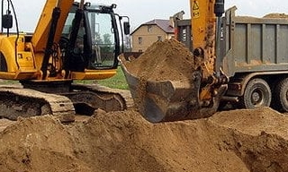 Выкопать яму экскаватором в Пятигорске от 930 руб. - 2Землекопа-Птг